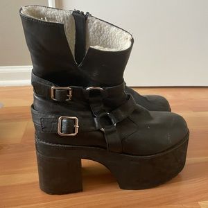 Current Mood Platform boots